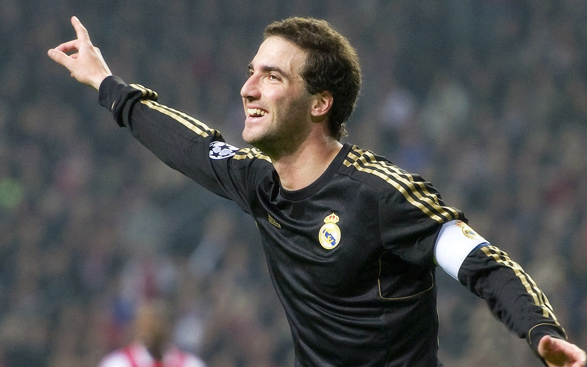 林丹鼓励年轻人坚持体育梦想,林丹说的励志的话