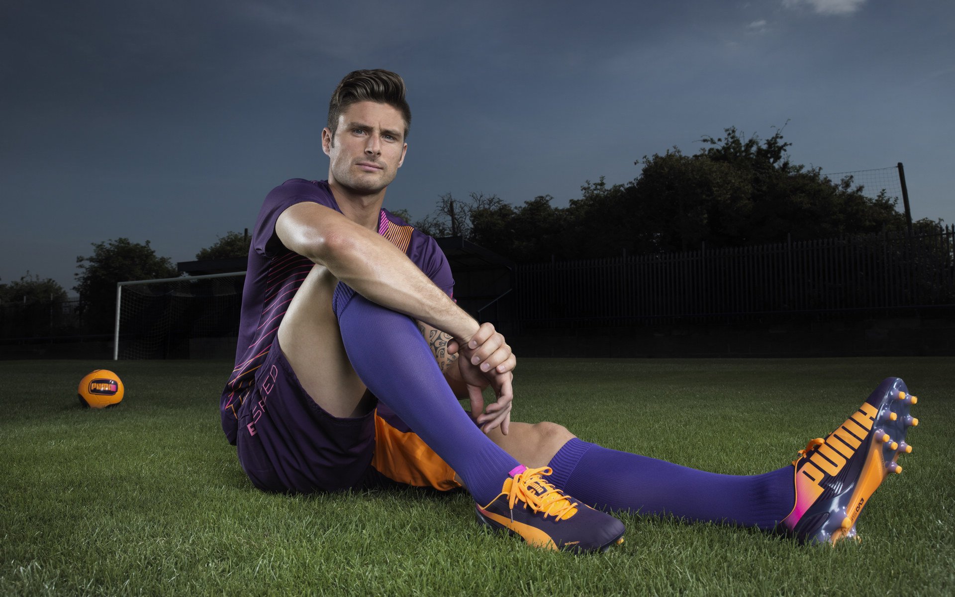 足球装备品牌发布新一季战靴,足球鞋前十大品牌